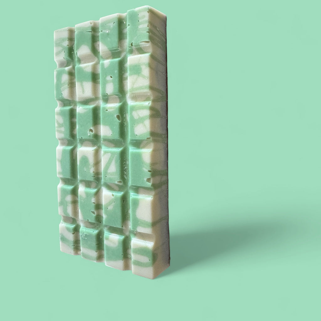 Triple Crunchy Minty White & Milk Chocolate Mix 240g